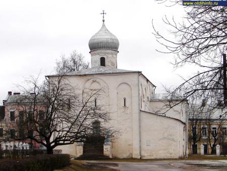 Фото: Ярославо дворище, Церковь Успения Пресвятой Богородицы на Торгу