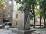 Памятник Д. З. Мануильскому