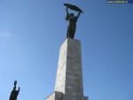 Монумент освобождения, статуя Свободы