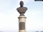 Памятник-бюст А. В. Ворожейкину