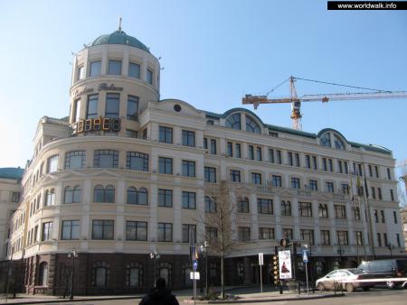 Донбасс Палац, гостиница