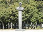 Памятник-бюст Ярославу Домбровскому