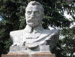 Памятник-бюст М. В. Фрунзе