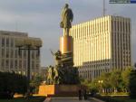 Памятник В.И. Ленину на Калужской площади (Москва)