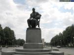 Памятник А. С. Грибоедову на Пионерской площади