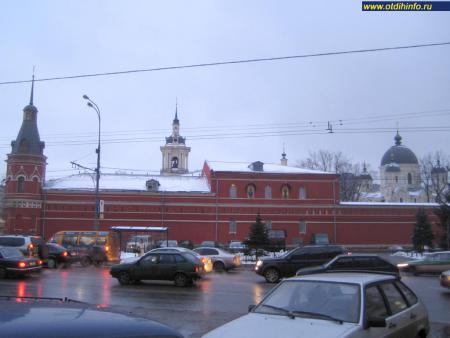 Фото: Покровский ставропигиальный монастырь у Покровской заставы
