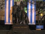 Памятник Александру Пушкину и Наталье Гончаровой на Арбате