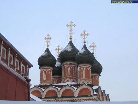Фото: Высоко-Петровский монастырь